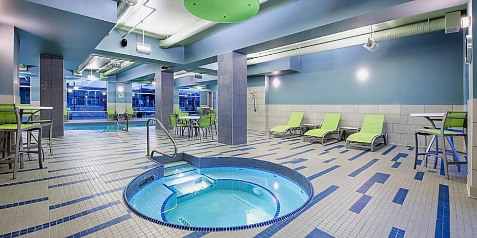 Holiday Inn Express & Suites - Brandon By Ihg المظهر الخارجي الصورة