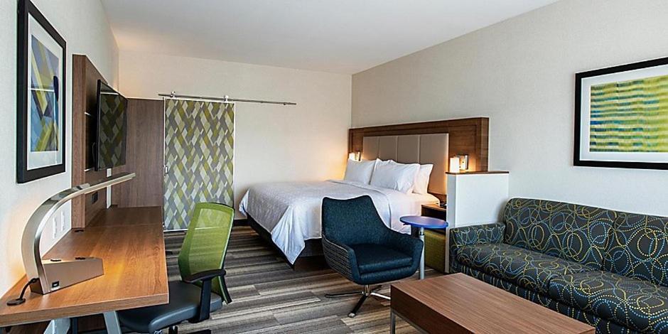 Holiday Inn Express & Suites - Brandon By Ihg المظهر الخارجي الصورة