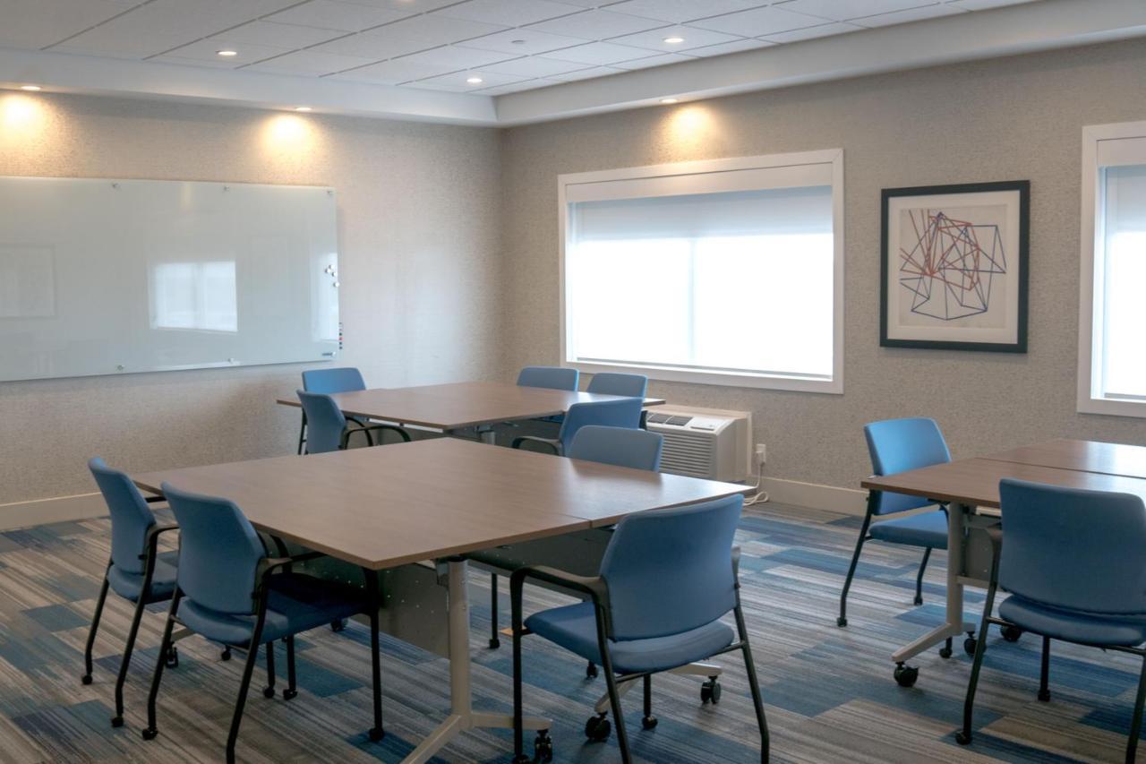 Holiday Inn Express & Suites - Brandon By Ihg المظهر الخارجي الصورة