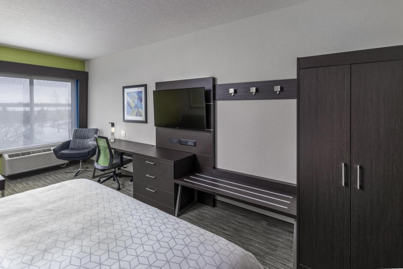Holiday Inn Express & Suites - Brandon By Ihg المظهر الخارجي الصورة