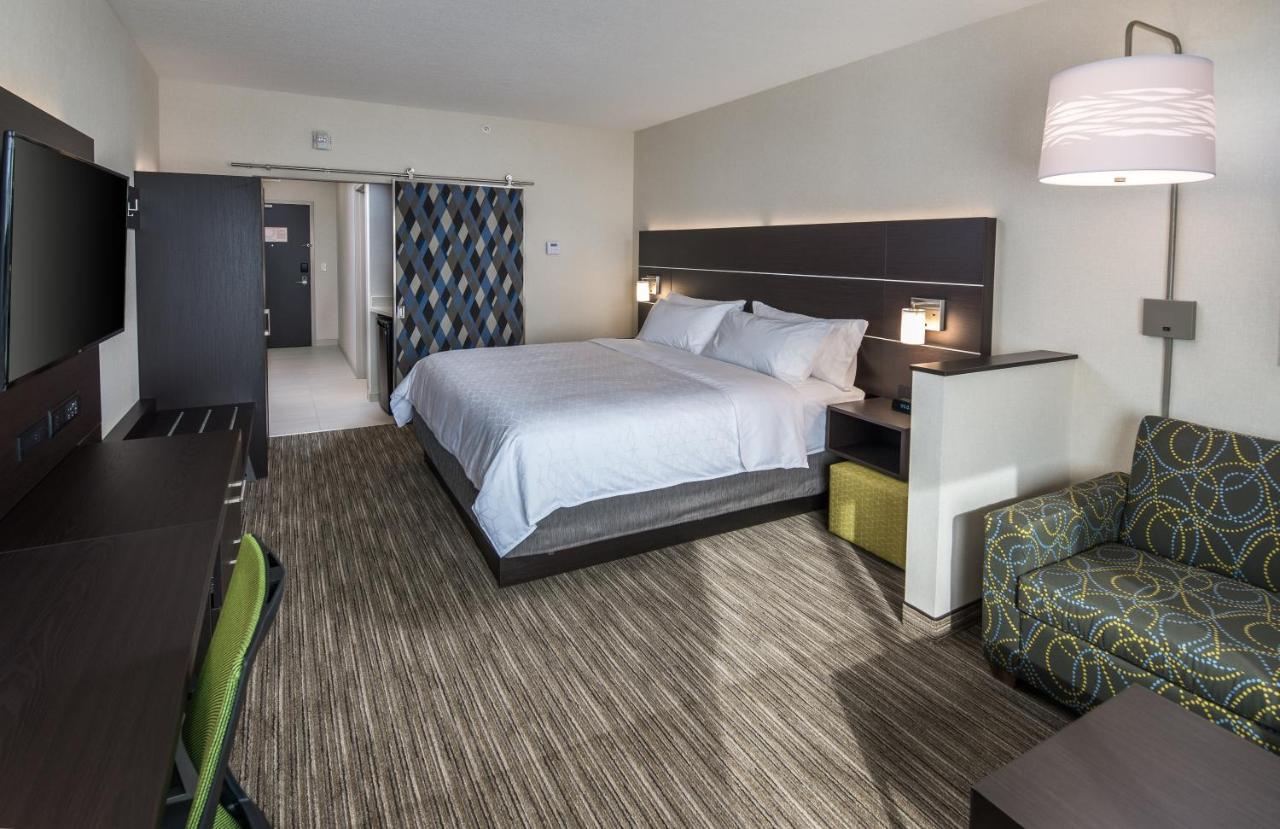 Holiday Inn Express & Suites - Brandon By Ihg المظهر الخارجي الصورة