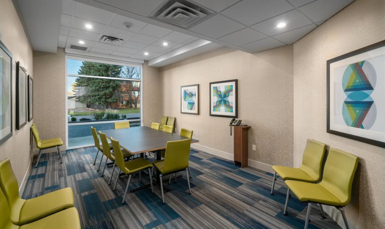 Holiday Inn Express & Suites - Brandon By Ihg المظهر الخارجي الصورة
